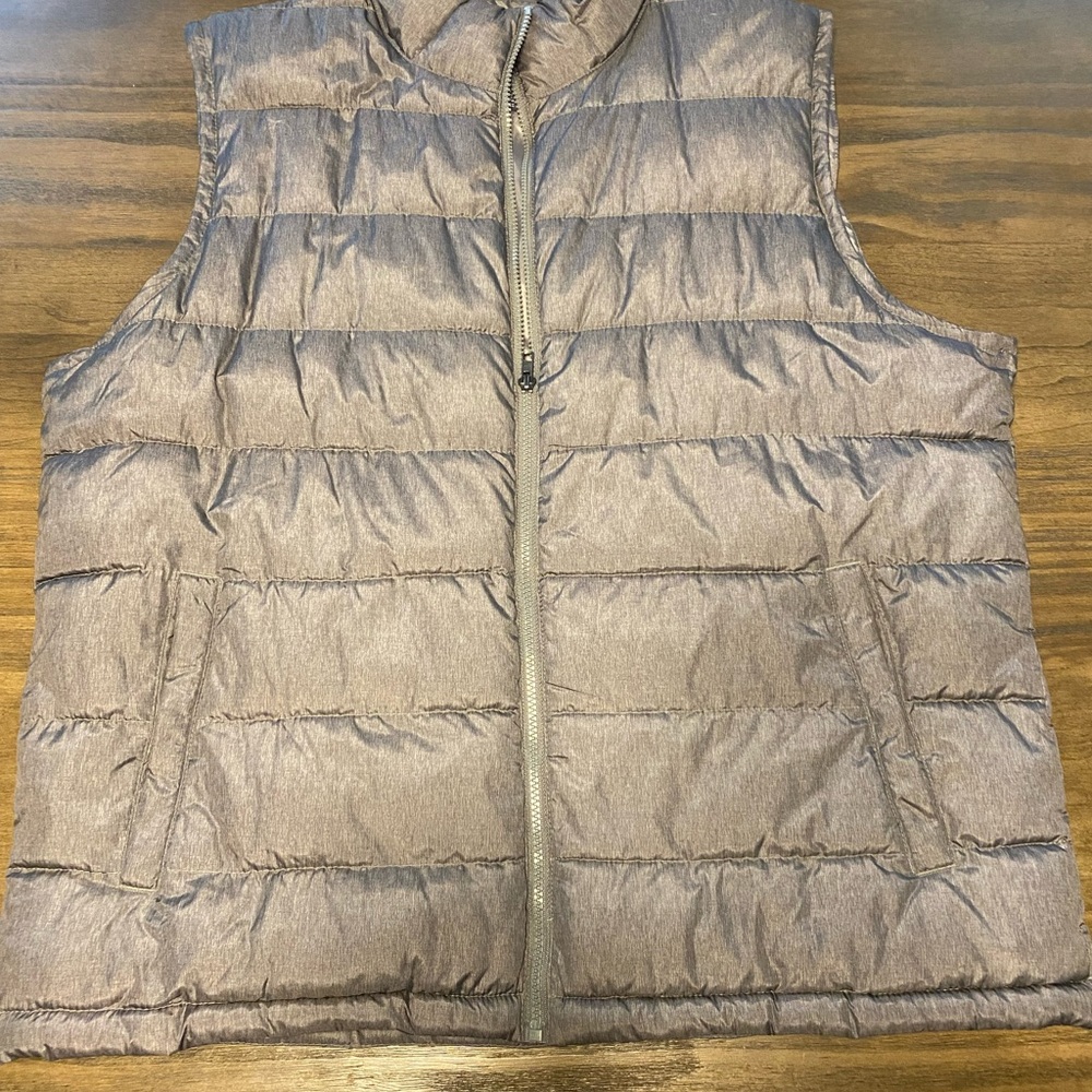 GAP Charcoal Quilted Puffer Vest XL